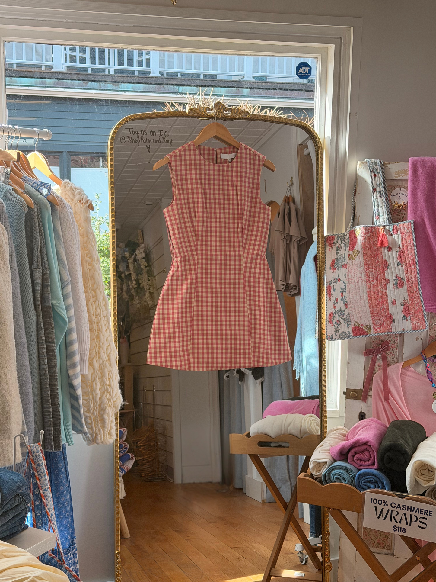 Come A Little Closer Mini