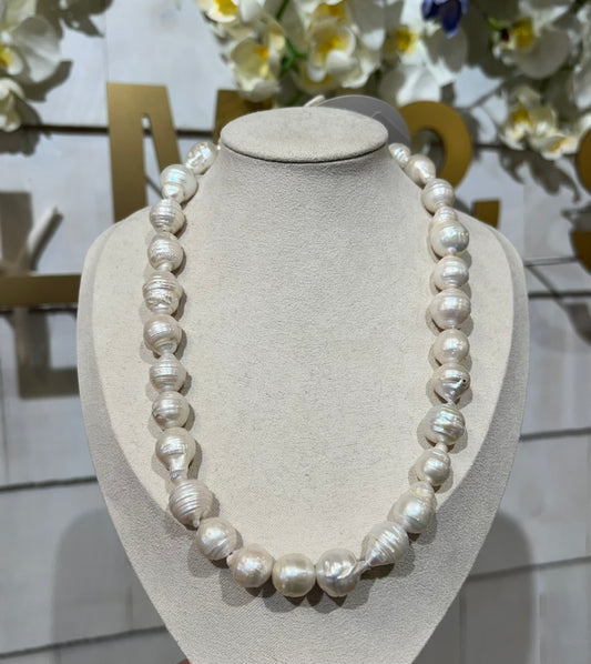 Chunky Pearl Necklace