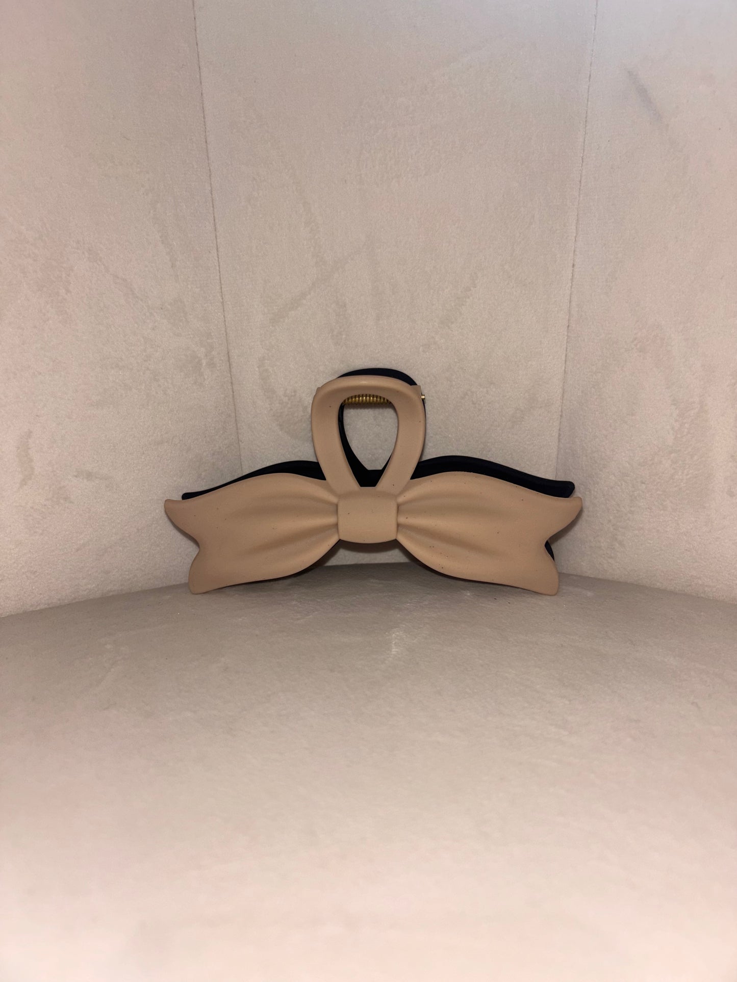 Brylee Bow Hair Claw