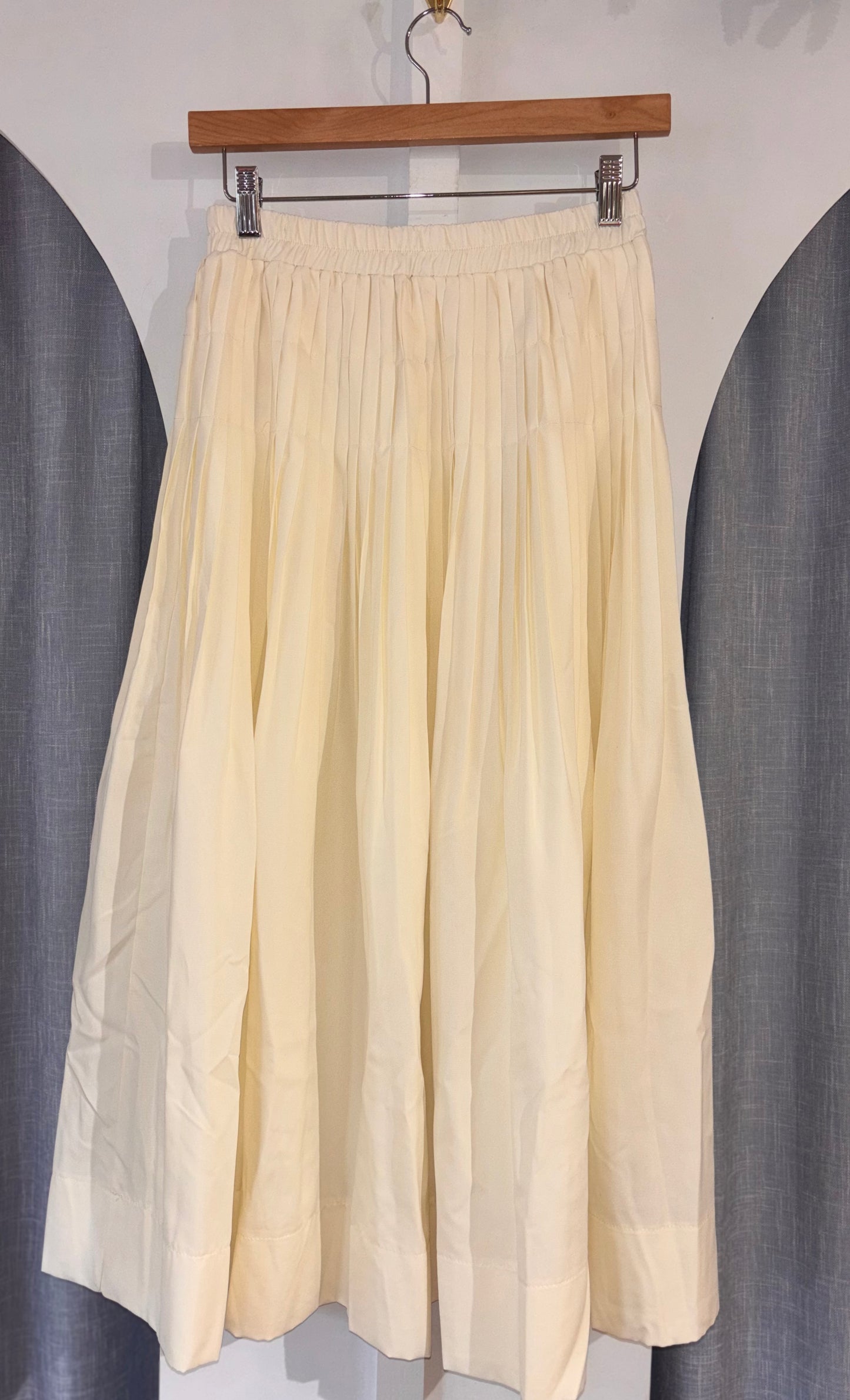 So Classic Midi Skirt