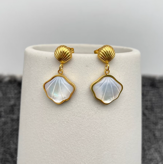 Shell Earring